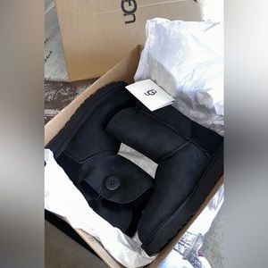 UGG Bailey Button II Boot